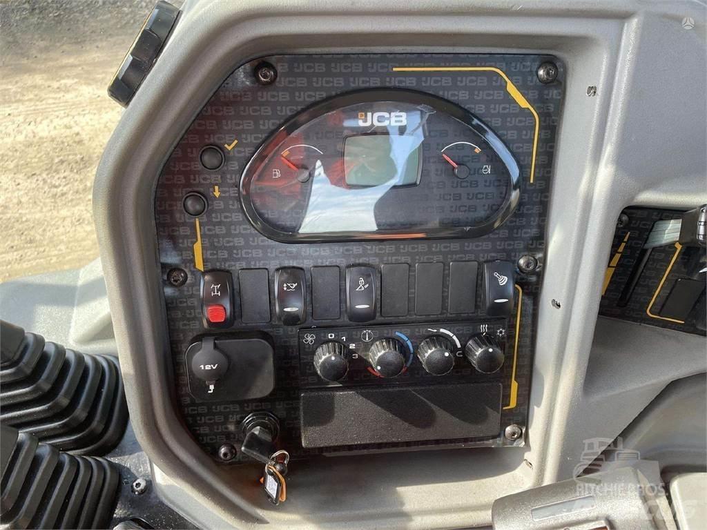 JCB 3CX Compact Retroescavadeiras