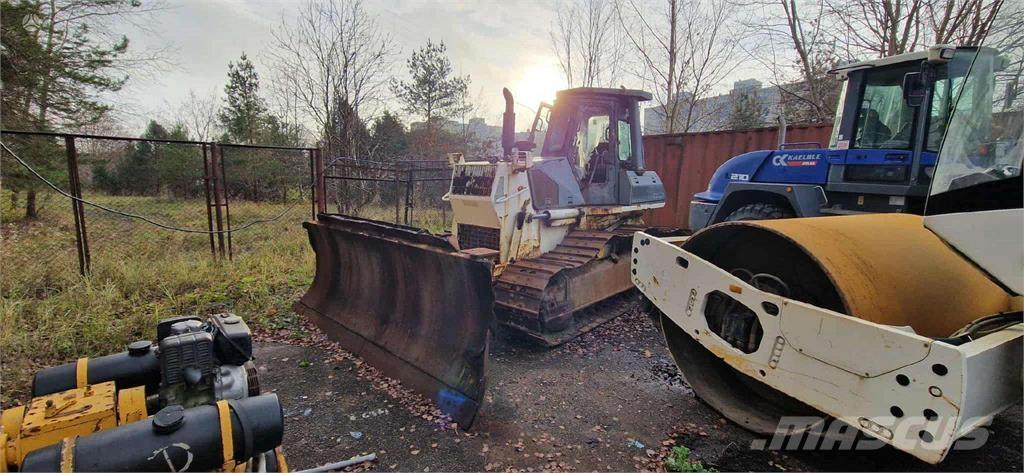 Komatsu D61PX-12 Dozers - Tratores rastos