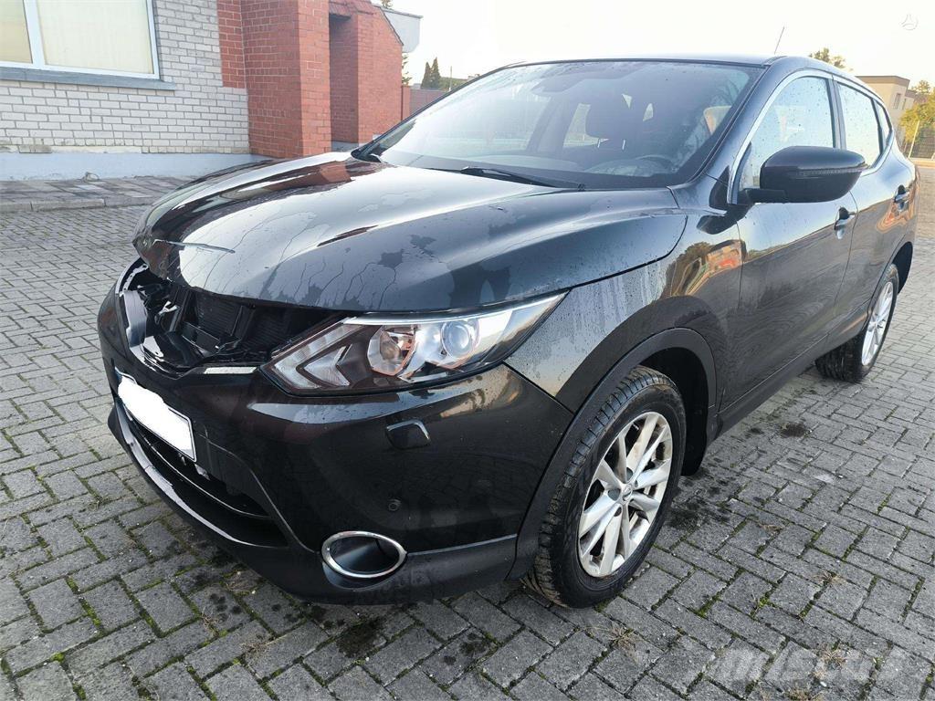 Nissan  Automóvel
