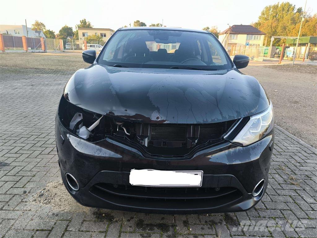 Nissan  Automóvel