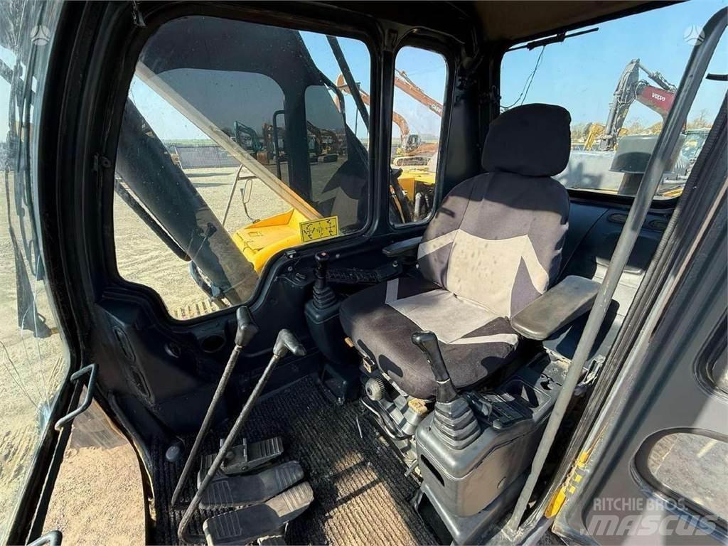 Volvo EC 240 LC Escavadeiras de esteiras