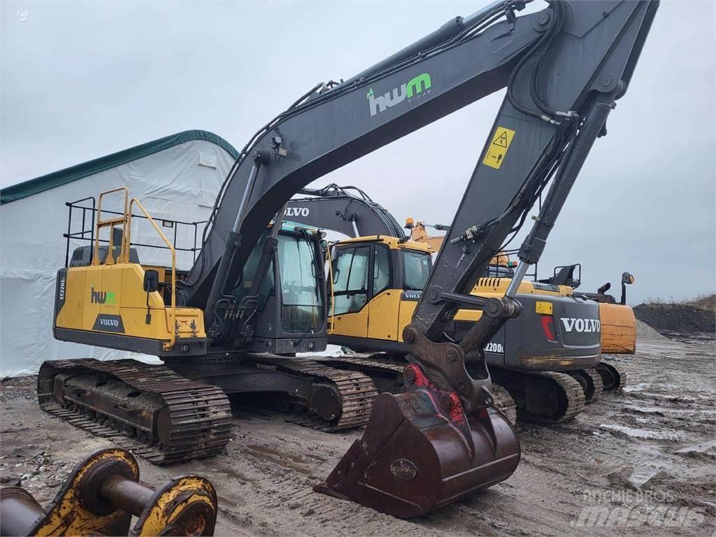Volvo EC220E Escavadeiras de esteiras