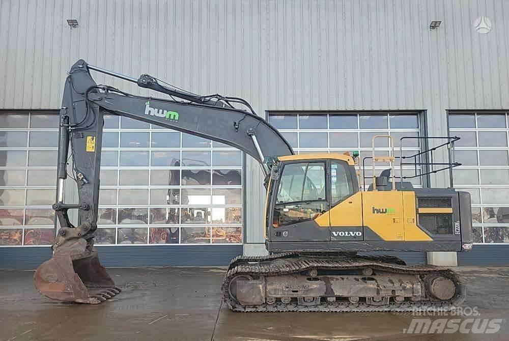 Volvo EC220E Escavadeiras de esteiras