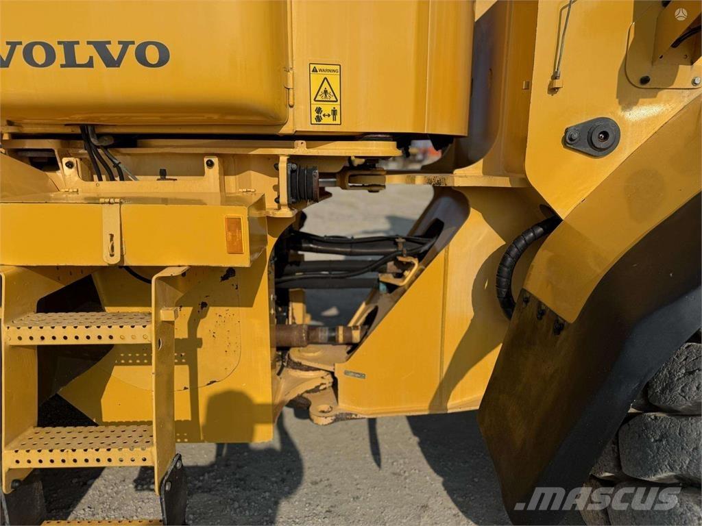 Volvo L 110 E Carregadeiras de rodas