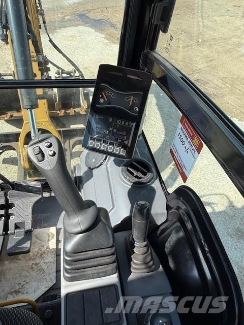 CAT 301.6 Miniescavadeiras