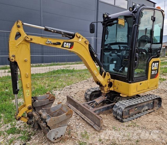 CAT 301.6 Miniescavadeiras