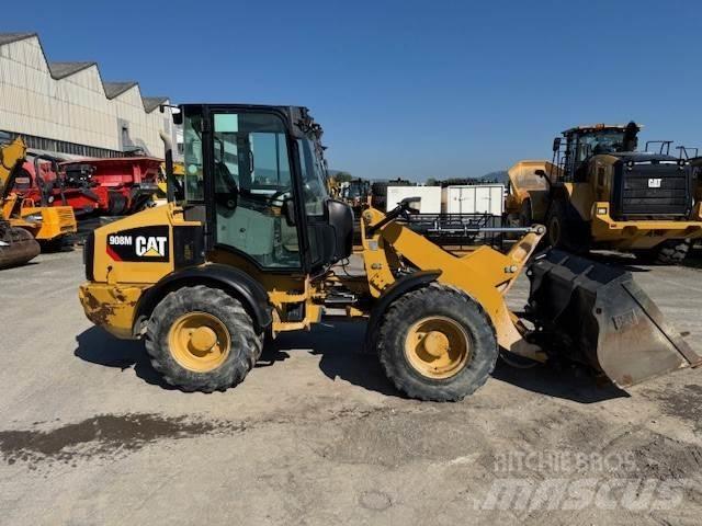 CAT 908M Carregadeiras de rodas