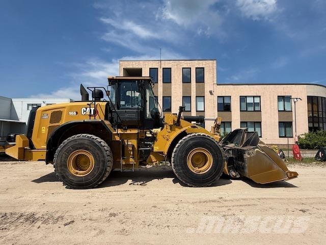 CAT 966 Carregadeiras de rodas