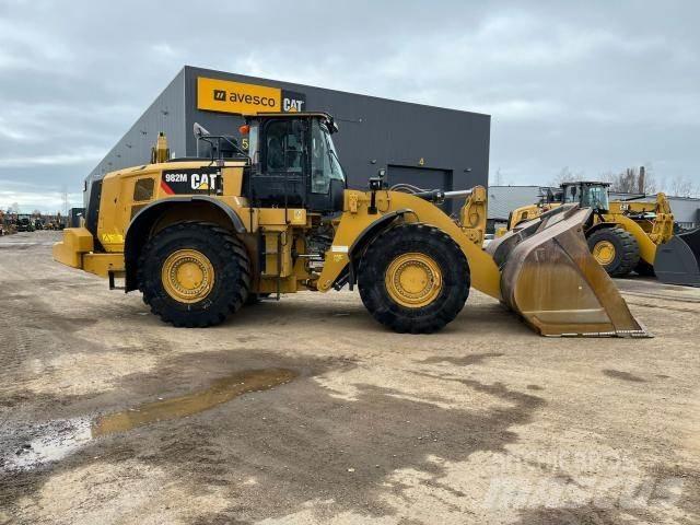 CAT 982M Carregadeiras de rodas