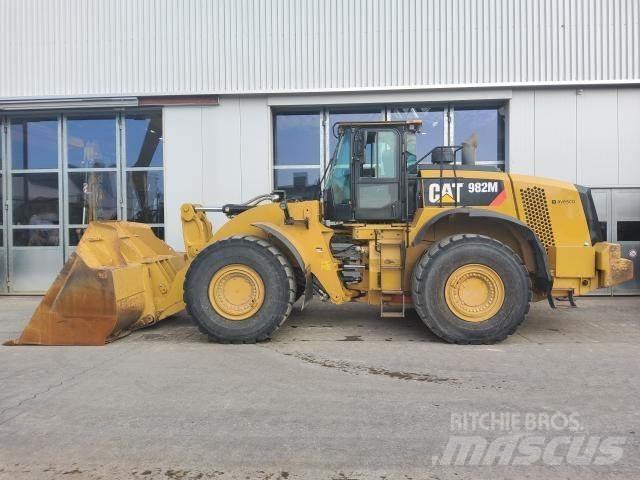 CAT 982M Carregadeiras de rodas