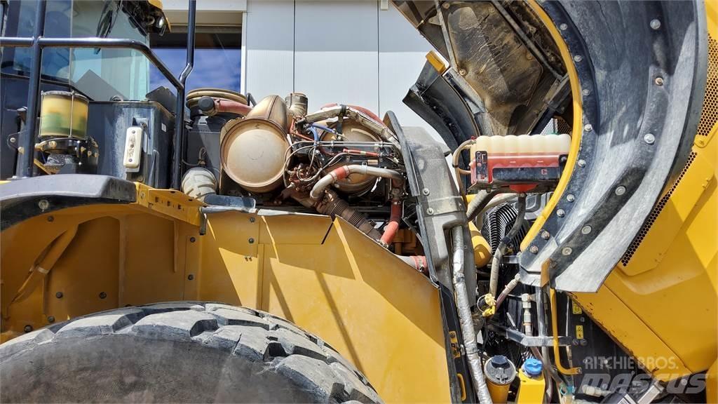 CAT 982M Carregadeiras de rodas