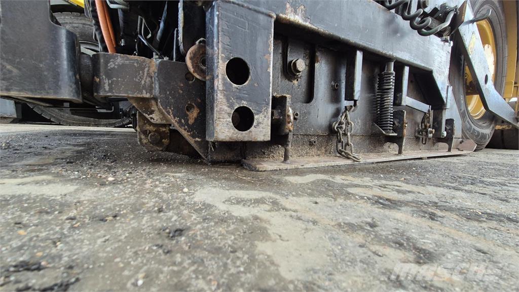 CAT AP300F Espalhadoras de asfalto