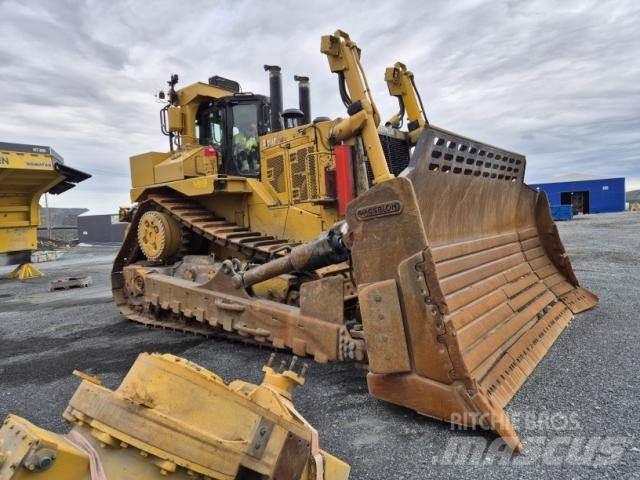 CAT D11T Dozers - Tratores rastos