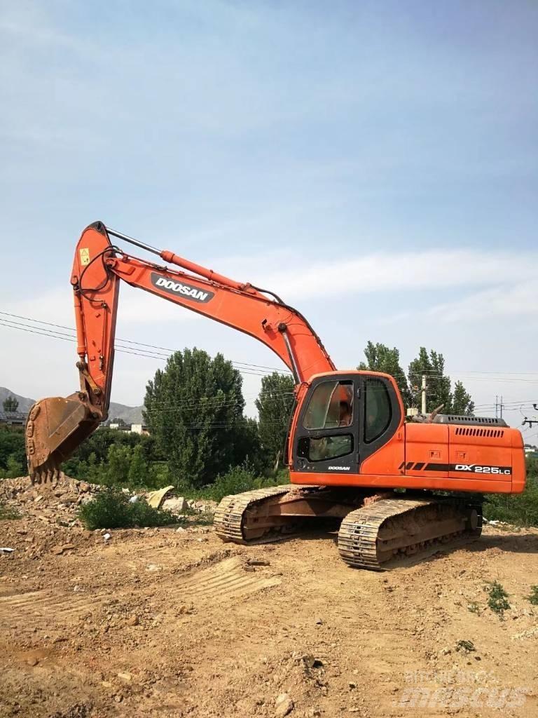 Doosan dx225 Escavadeiras de esteiras