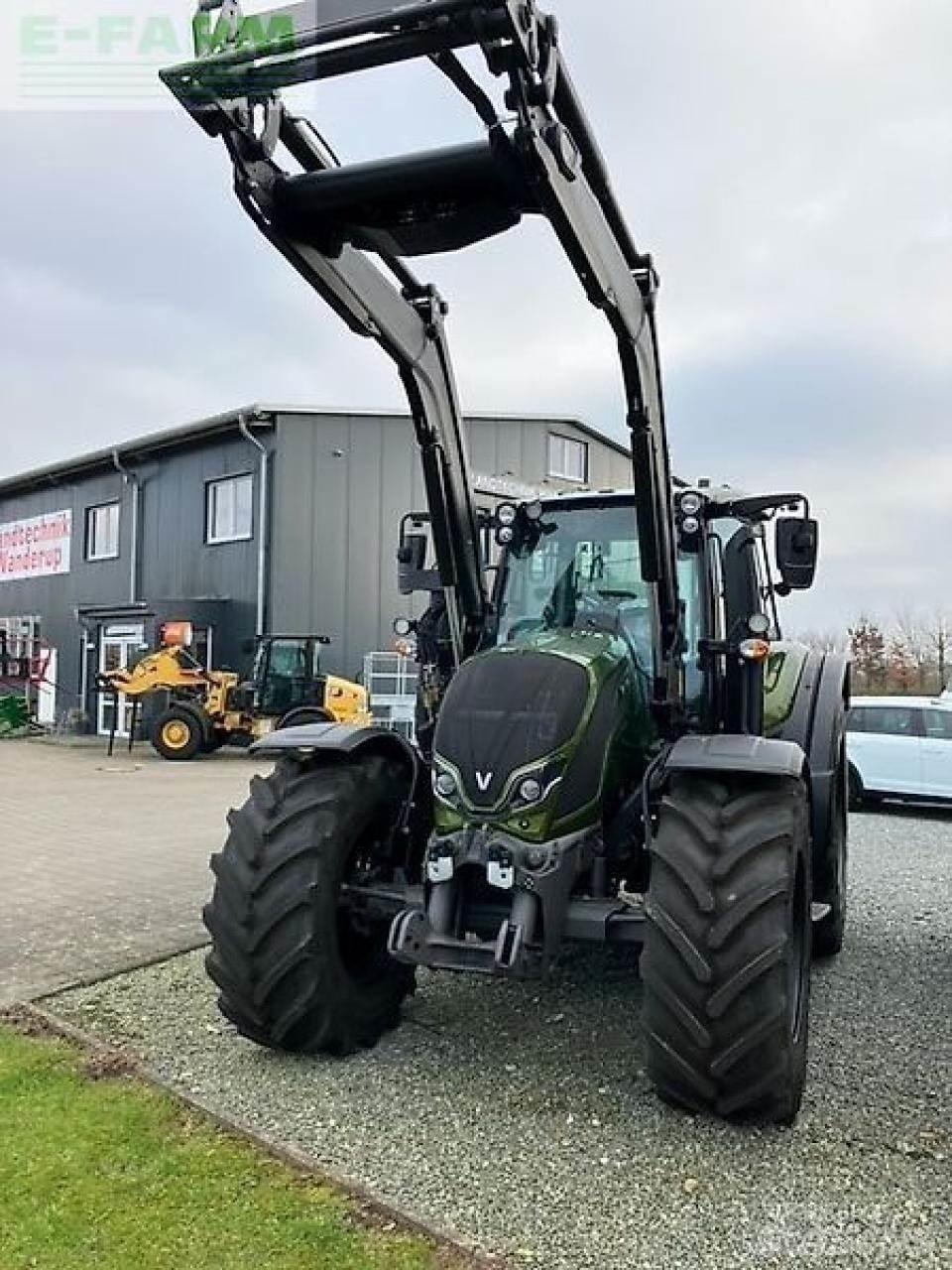 Valtra n155ea Tratores Agrícolas usados