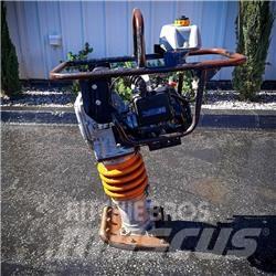 MultiQuip MT 65 H Saltitões