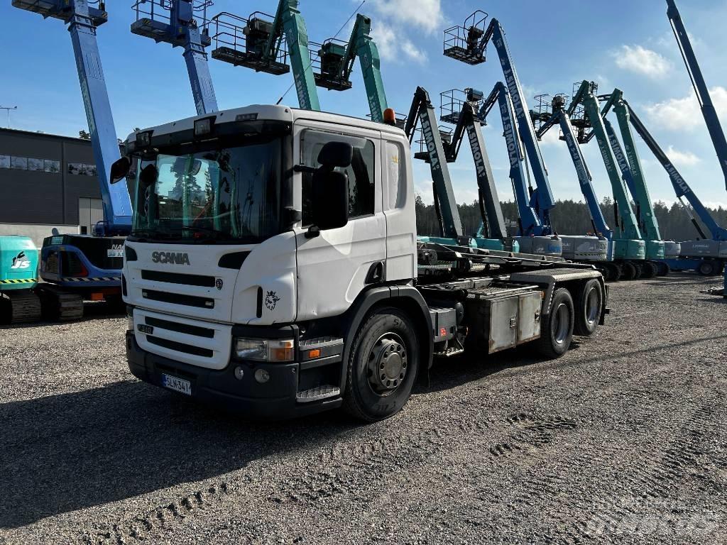 Scania P310 DB6X2HNB Camiões caixa desmontável com elevador de cabo