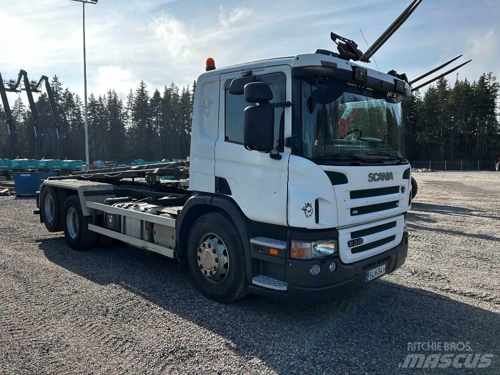 Scania P310 DB6X2HNB Camiões caixa desmontável com elevador de cabo
