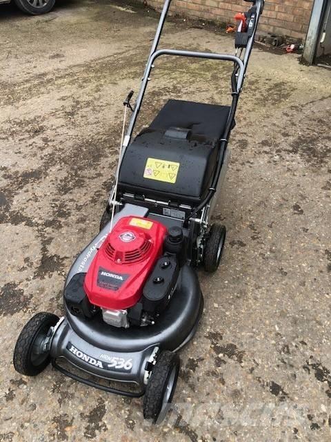 Honda HRH536HX Corta-Relvas walk-behind