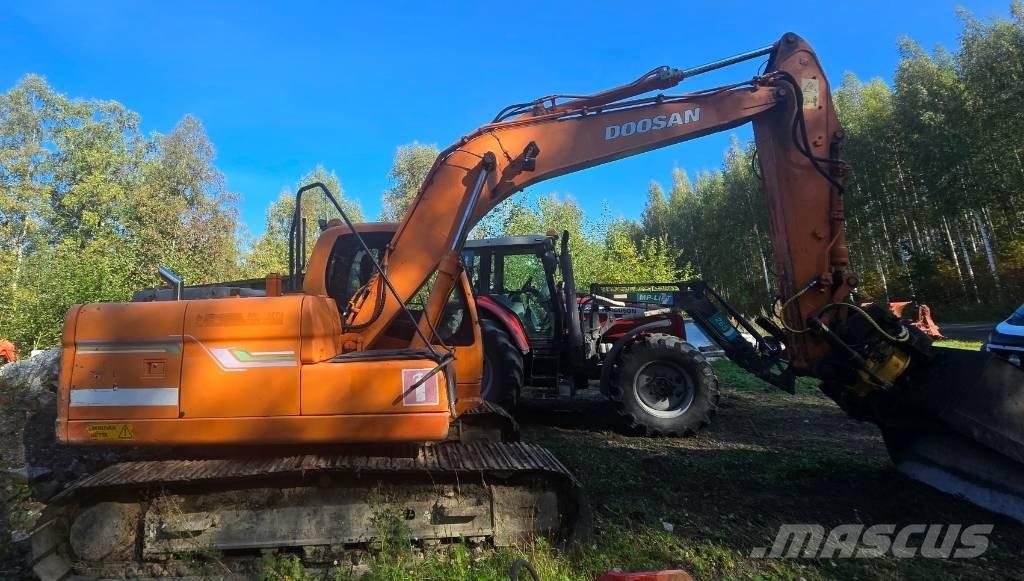 Doosan DX 140 LC Escavadeiras de esteiras