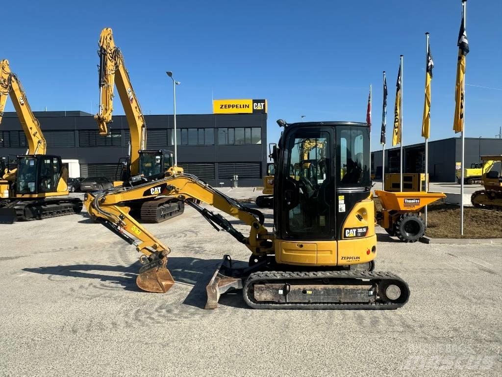 CAT 303.5 Miniescavadeiras