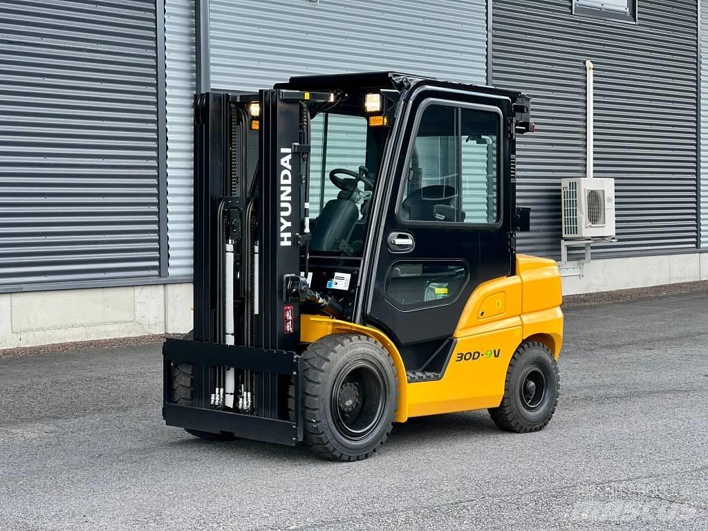 Hyundai 30D-9V Empilhadores Diesel