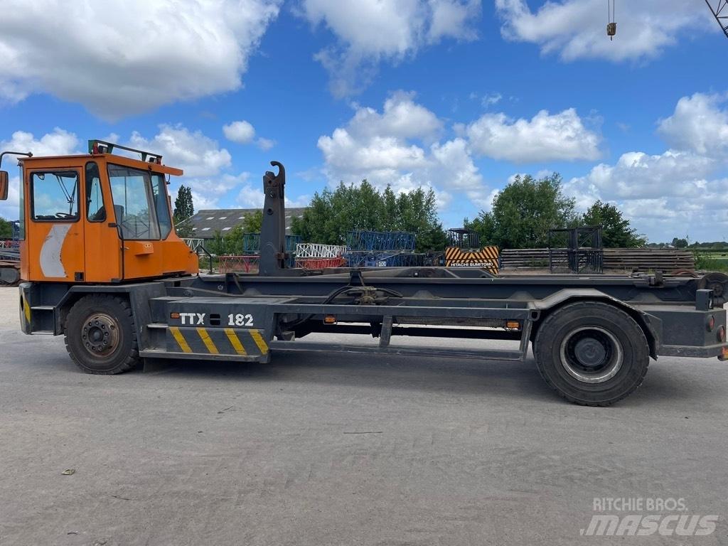Kalmar 182 A L2 C!8 Tractores terminais