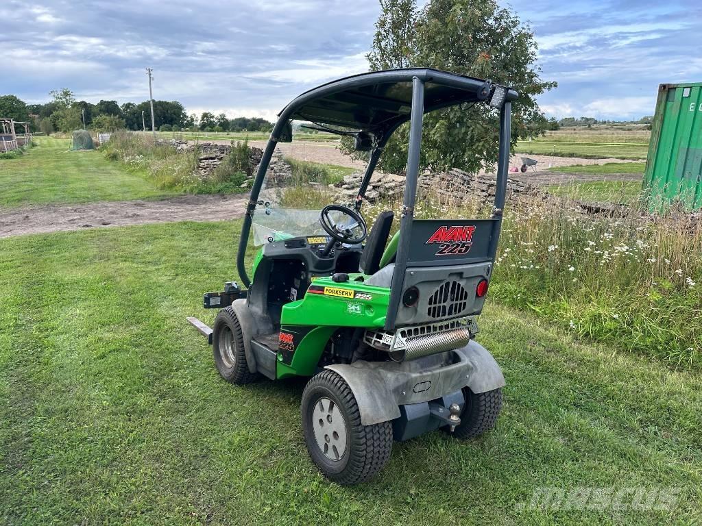 Avant 225 Minicarregadeiras