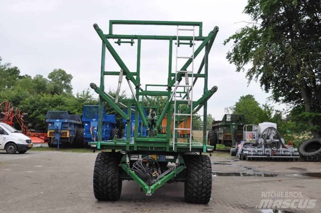 Kröger PW24 Reboque de fardos