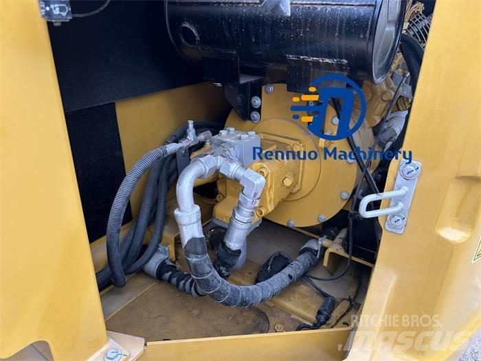 CAT 307E2/E Miniescavadeiras