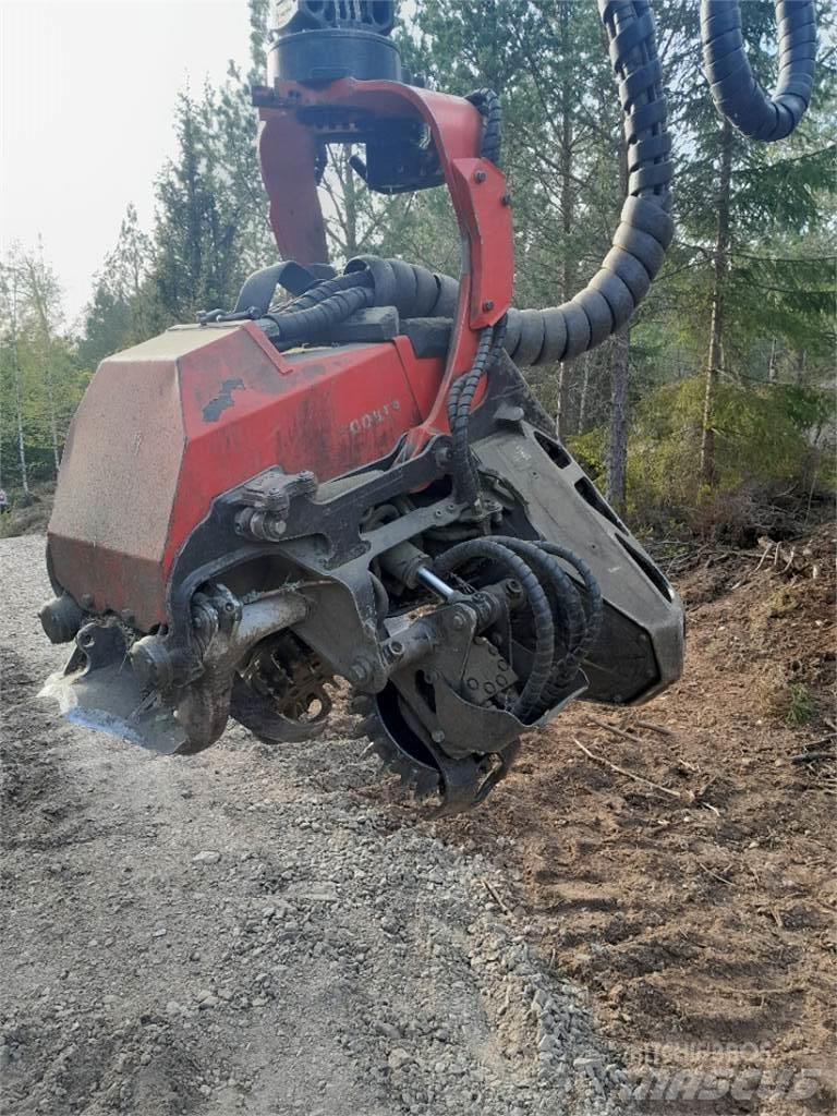 Komatsu C93 Cabeças de ceifeiras