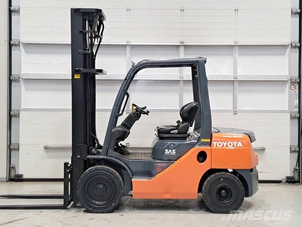 Toyota 02-8FDF30 Empilhadores Diesel