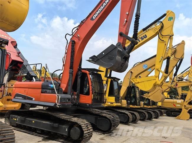 Doosan DX 225 LC Escavadeiras de esteiras