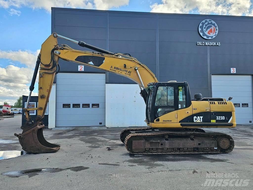 CAT 323 D L Escavadeiras de esteiras