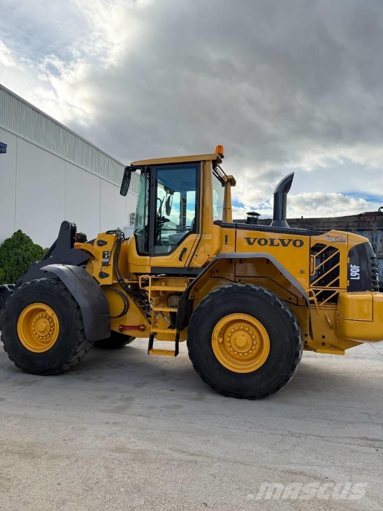 Volvo L 90 F Carregadeiras de rodas