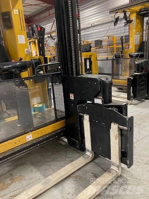 Yale MTC13 LWB Empilhadores de via estreita