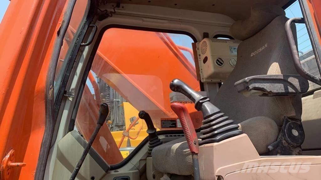 Doosan DH 300 LC-7 Escavadeiras de esteiras
