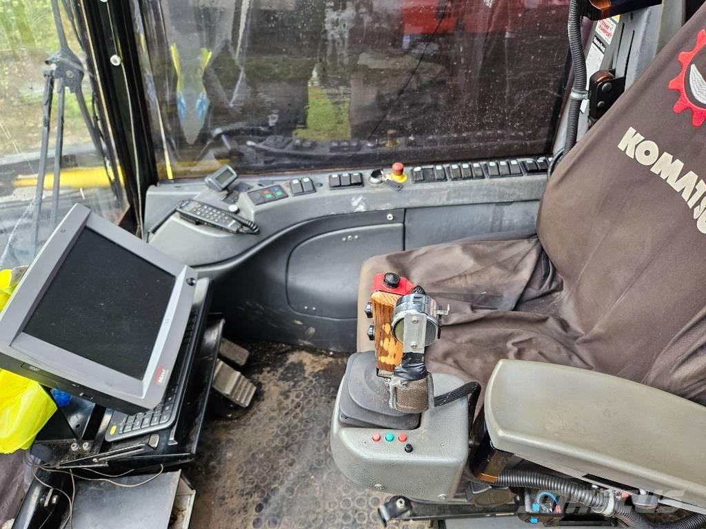  Valmet/Komatsu 911 Electrónica