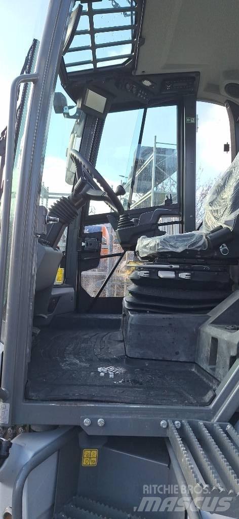 Kramer 8155 Stufe V Carregadeiras de rodas