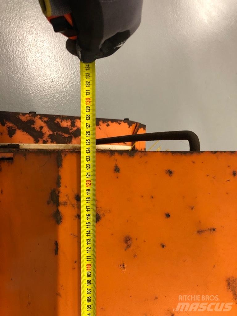 HWH Kost 125 Acessórios para tractores compactos