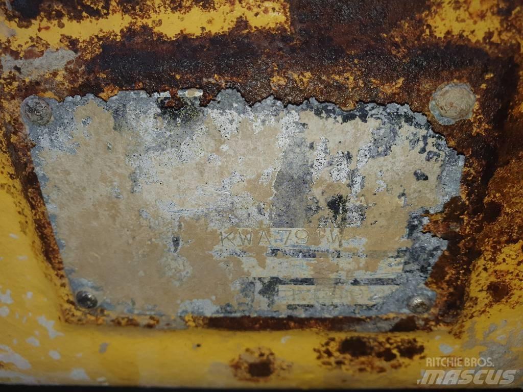 Komatsu WA180.3 Eixos