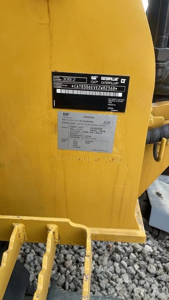 CAT 306 Miniescavadeiras