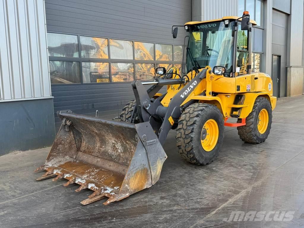 Volvo L30G Carregadeiras de rodas