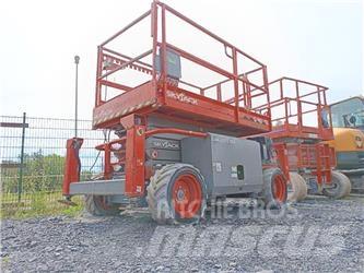SkyJack SJ 6832 RTE Elevadores de tesoura