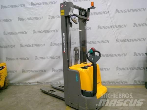 Jungheinrich EJC 216 Empilhador para operador externo