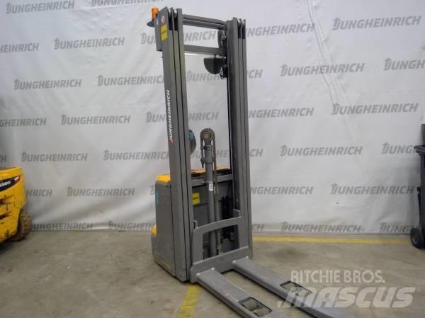 Jungheinrich EJC 216 Empilhador para operador externo