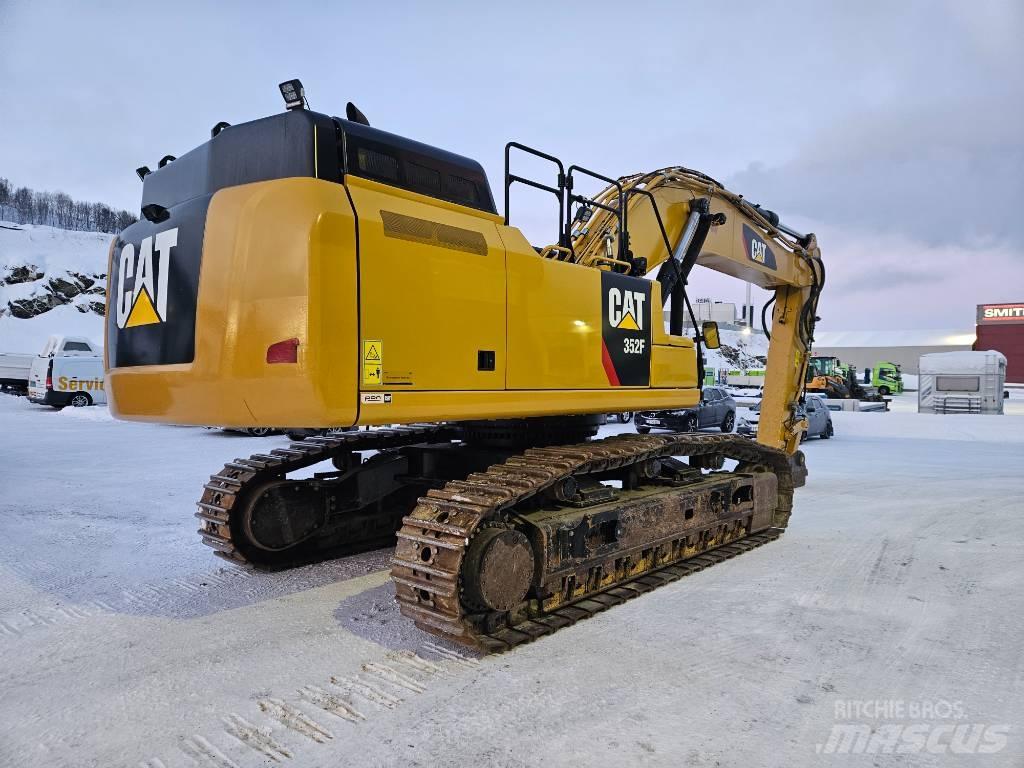 CAT 352 Escavadeiras de esteiras