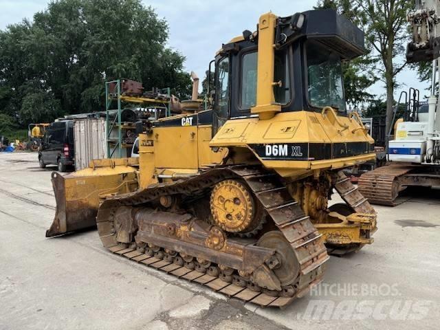 CAT D 6 M XL Dozers - Tratores rastos