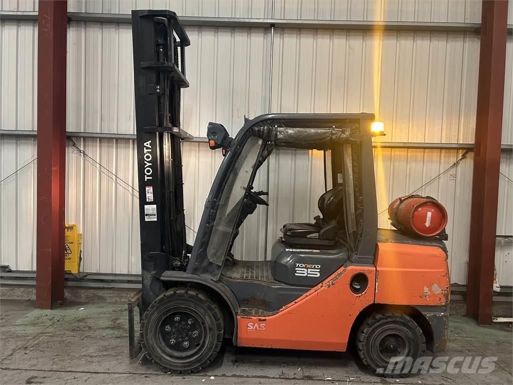 Toyota 02-8FGJF35 Empilhadores a gás