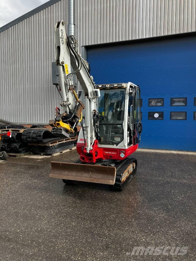 Takeuchi TB 230 Miniescavadeiras